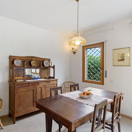 شقة Como Lake Cosy Flat With Garden And Parking تْشيرنوبيو المظهر الخارجي الصورة
