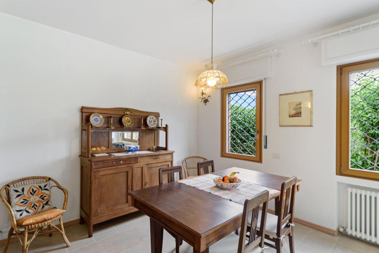 شقة Como Lake Cosy Flat With Garden And Parking تْشيرنوبيو المظهر الخارجي الصورة