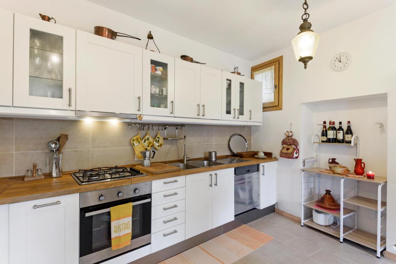 شقة Como Lake Cosy Flat With Garden And Parking تْشيرنوبيو المظهر الخارجي الصورة