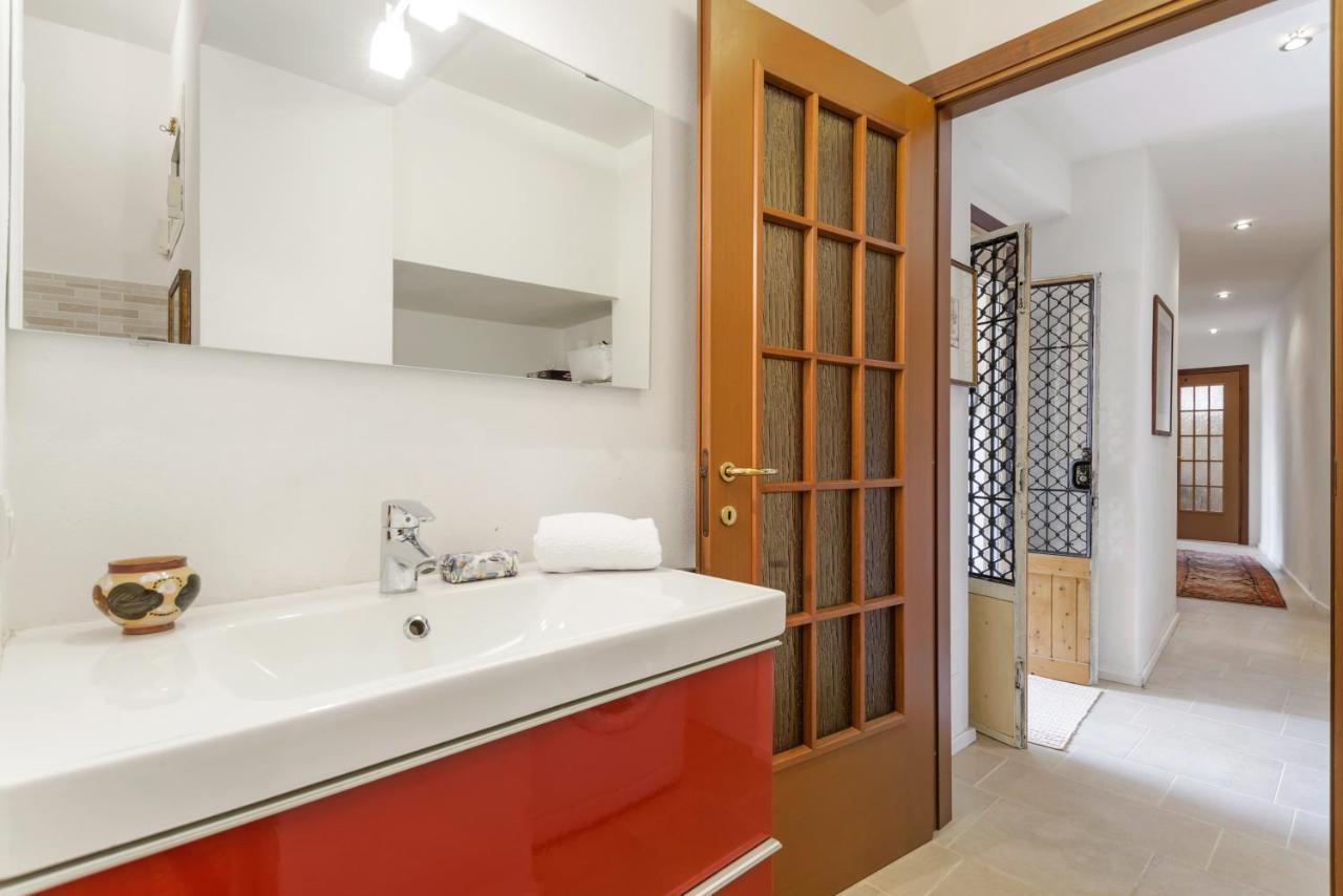 شقة Como Lake Cosy Flat With Garden And Parking تْشيرنوبيو المظهر الخارجي الصورة